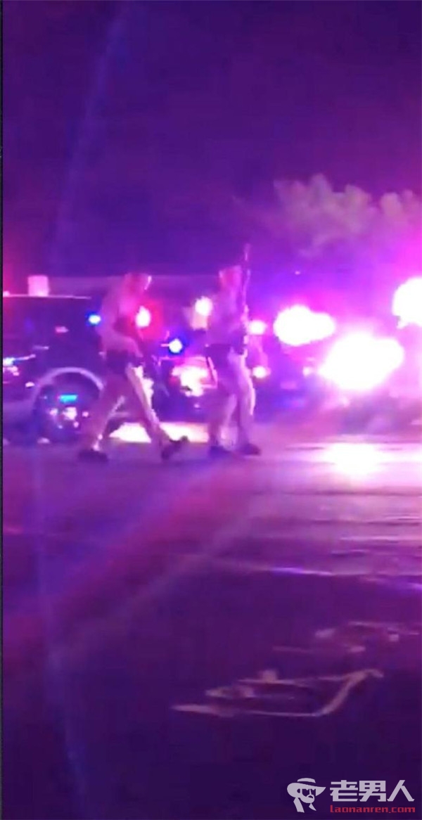 美国圣地亚哥发生警匪交火 造成2名警察受伤